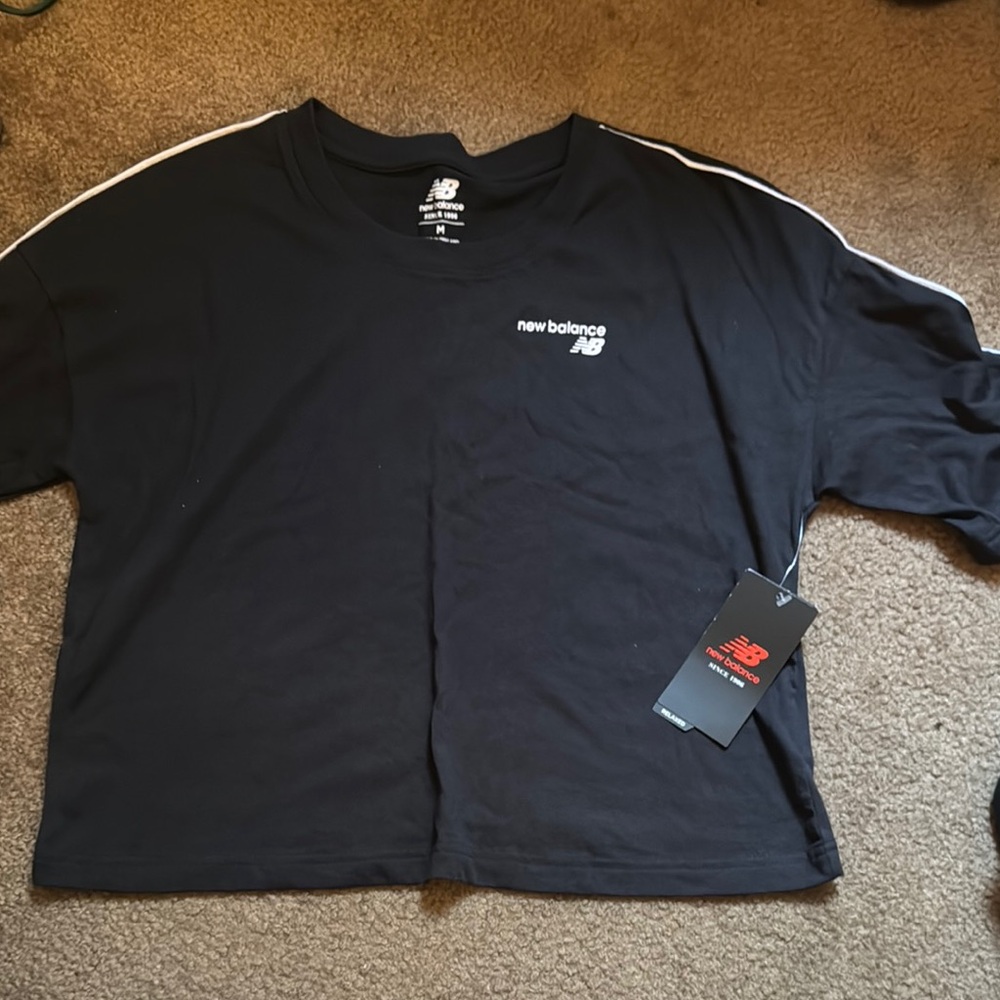 NWT✨New Balance Black T-Shirt